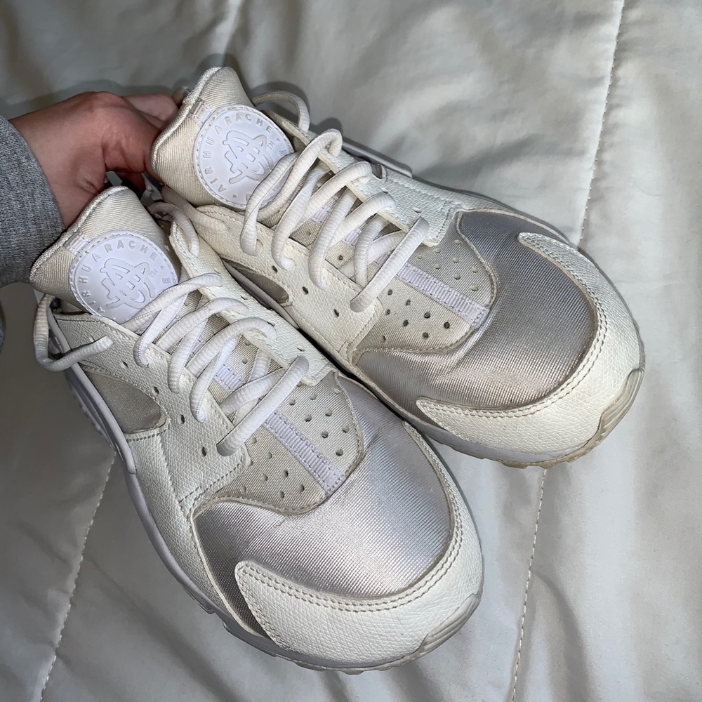 SALE! Nike womens huaraches - Picture 3 of 6